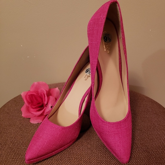 pink heels size 9
